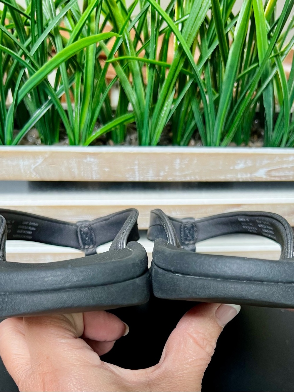 OLUKAI Ohana Water-Resistant Women’s Sandals - Picture 5 of 8